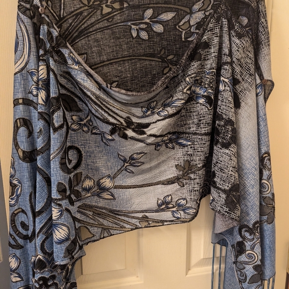 Kokomo Scroll Flower Blue Convertible Scarf. One size. - Picture 7 of 8
